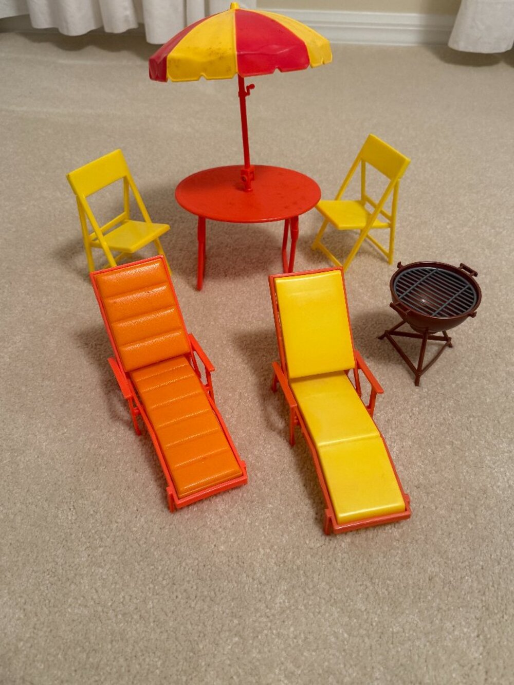 Arco Barbie vintage patio/pool furniture - chairs, chaise, table,umbrella, grill